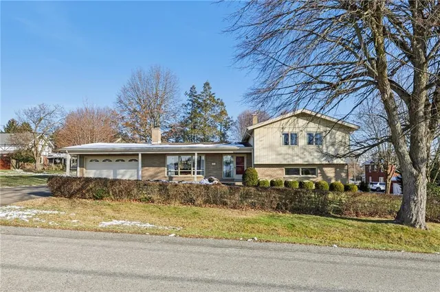 $389,900 | 1423 8th Street, Irwin, PA 15642