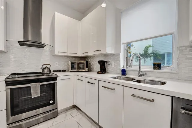 $7,000 | 1371 North Ocean Boulevard, Pompano Beach, FL 33062