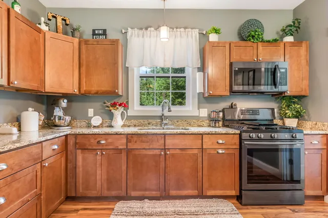 $440,000 | 41 Hidden Pond Road, Sabattus, ME 04280