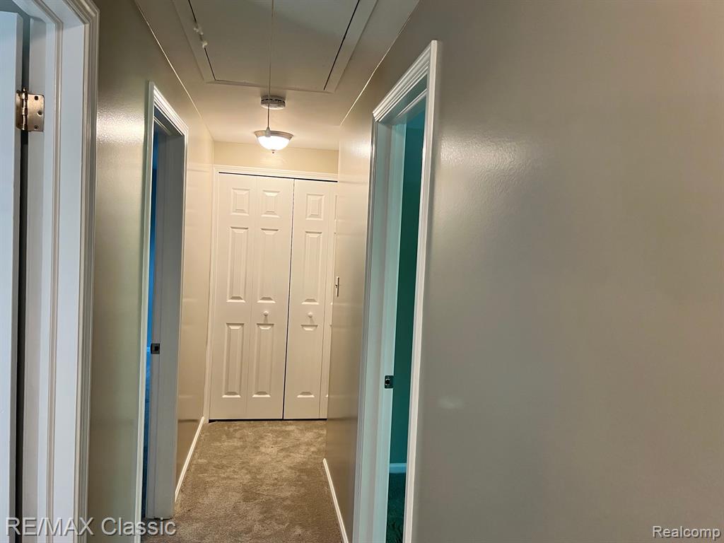 1953 Broadstone Road Grosse Pointe Woods, MI 48236 - Photo 21 of 43