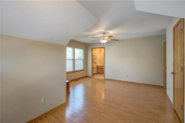 $340,000 | 117 Southwest Tess Drive, Lee's Summit, MO 64081