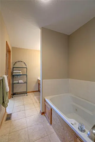 $340,000 | 117 Southwest Tess Drive, Lee's Summit, MO 64081