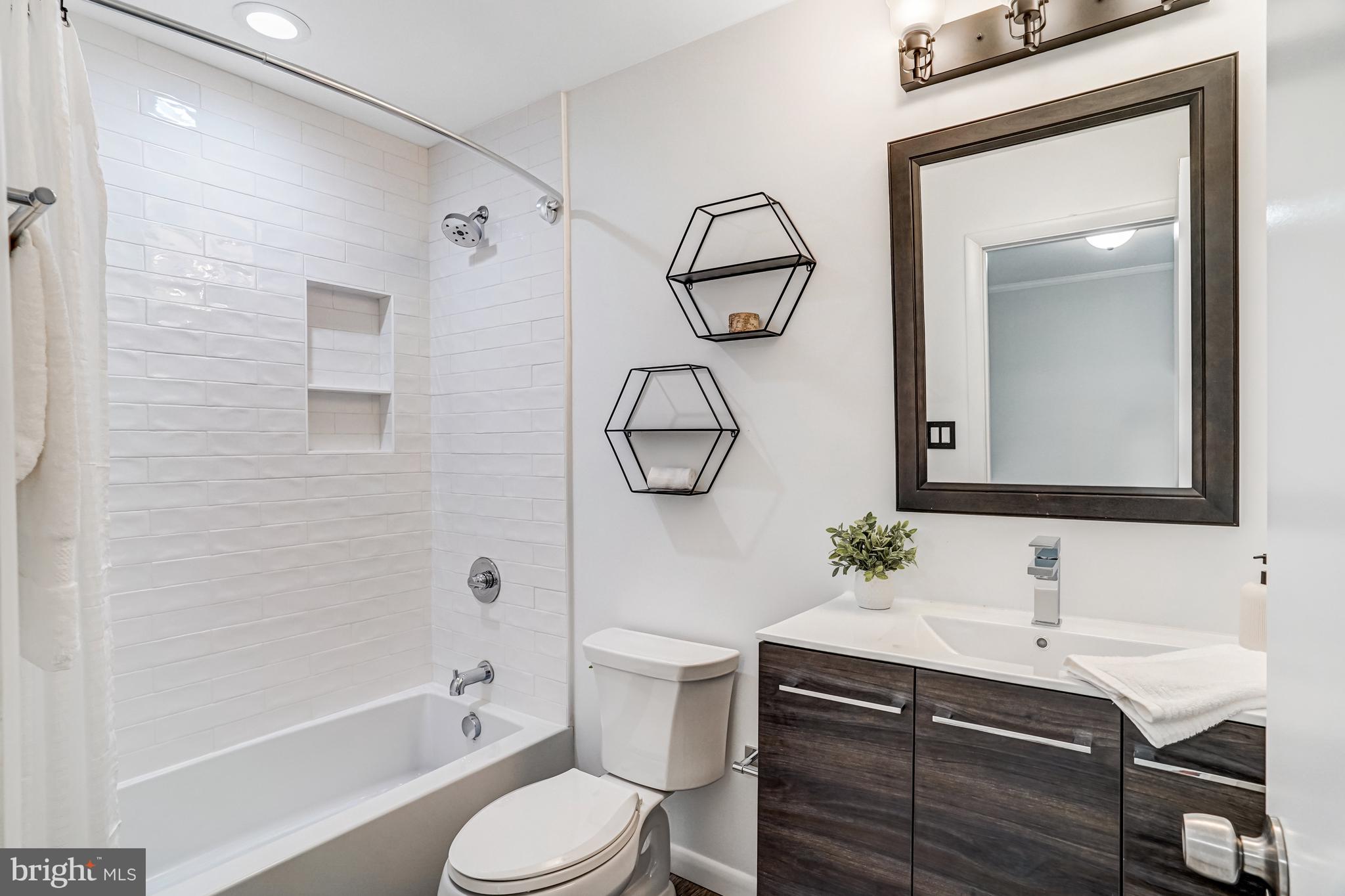 13212 Poplar Tree Road Fairfax, VA 22033 - Photo 34 of 65 Gallery Image 34