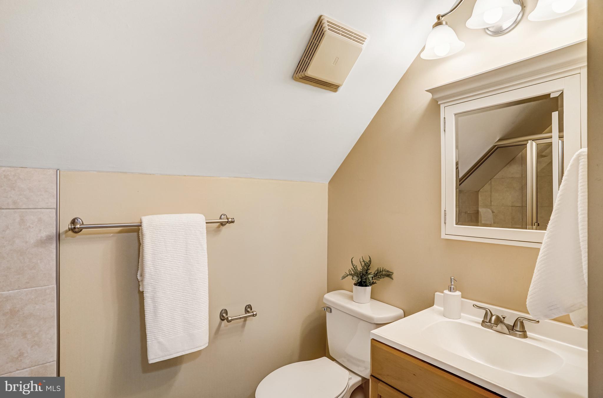 13212 Poplar Tree Road Fairfax, VA 22033 - Photo 40 of 65 Gallery Image 40