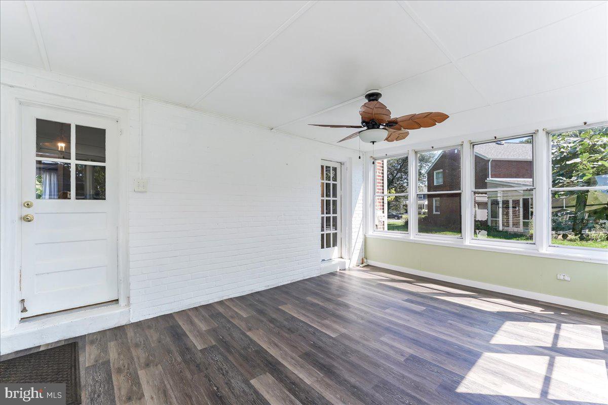 340 Sunnybrook Road Springfield, PA 19064 - Photo 14 of 33 Three Season Sun Room