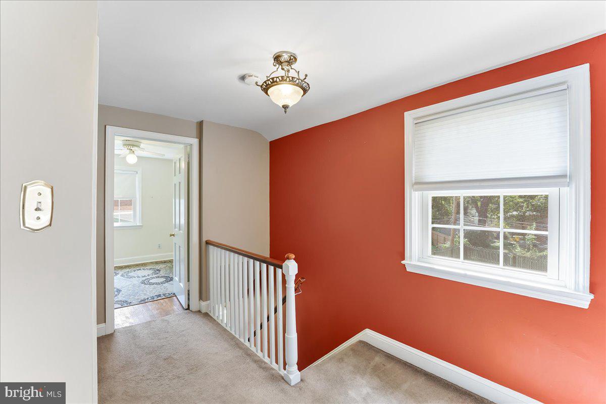 340 Sunnybrook Road Springfield, PA 19064 - Photo 20 of 33 Upstairs hallways
