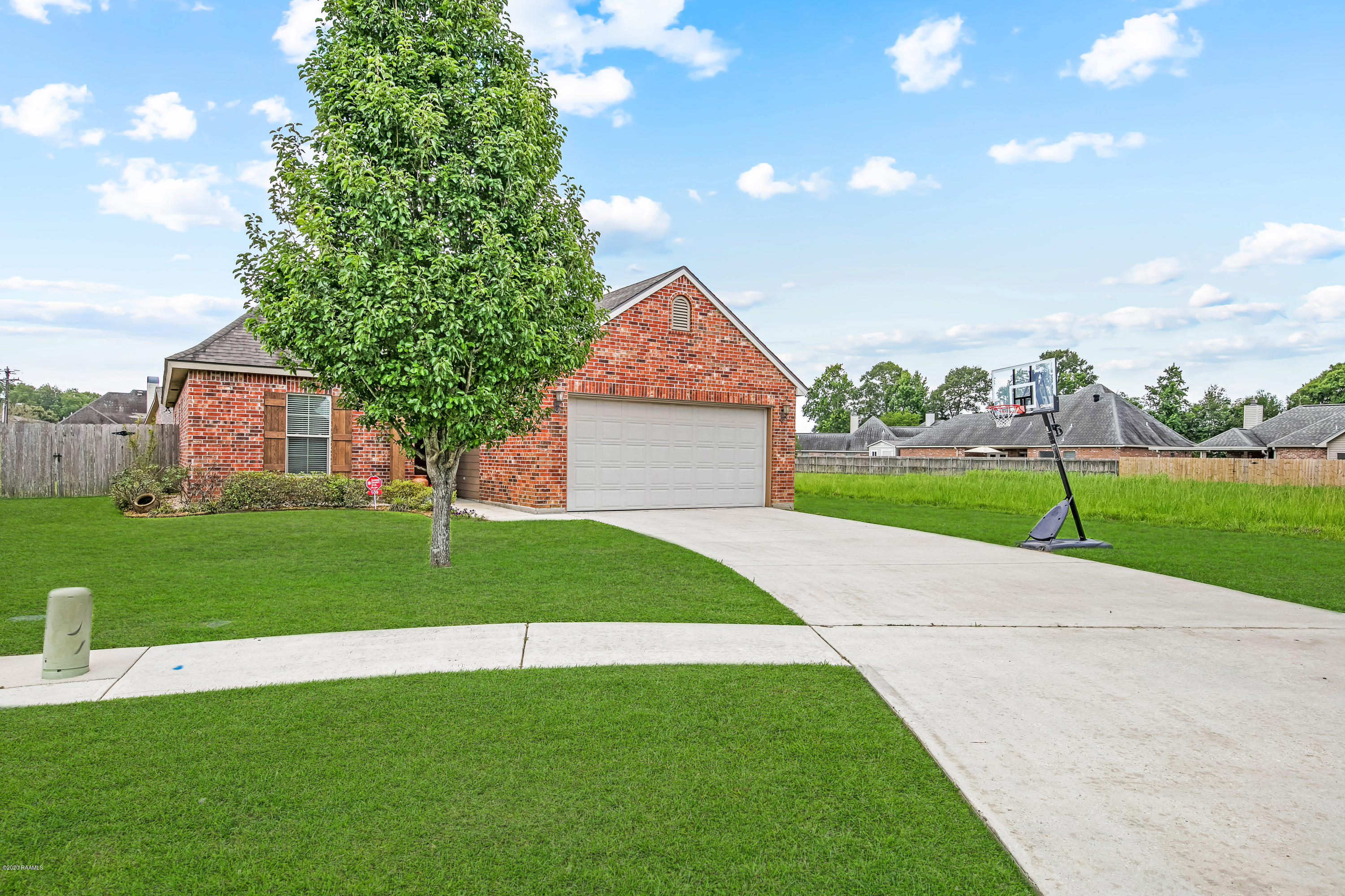 109 Rue Renoir Lafayette, LA 70503 - Photo 2 of 22 Gallery Image 2