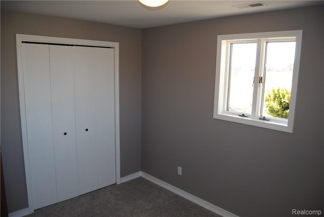 5704 Capac Road Capac, MI 48014 - Photo 16 of 20 2017-03-22 14.32