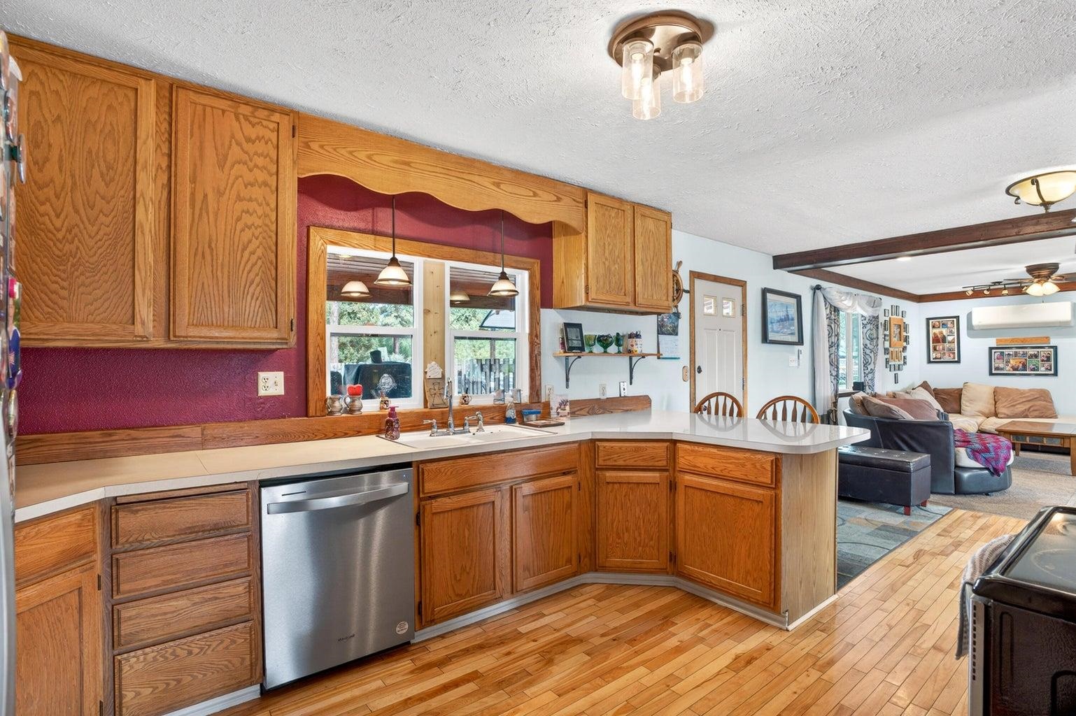 762 Joseph-Jessica Road Colville, WA 99114 - Photo 13 of 35