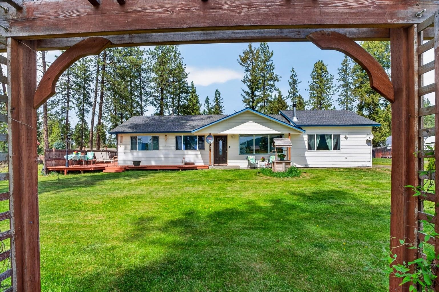 762 Joseph-Jessica Road Colville, WA 99114 - Photo 2 of 35