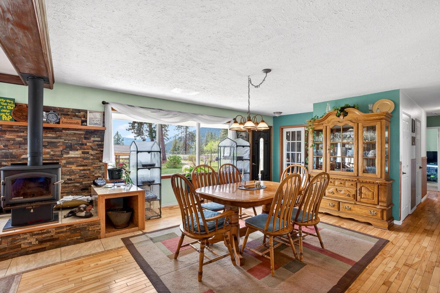 762 Joseph-Jessica Road Colville, WA 99114 - Photo 10 of 35
