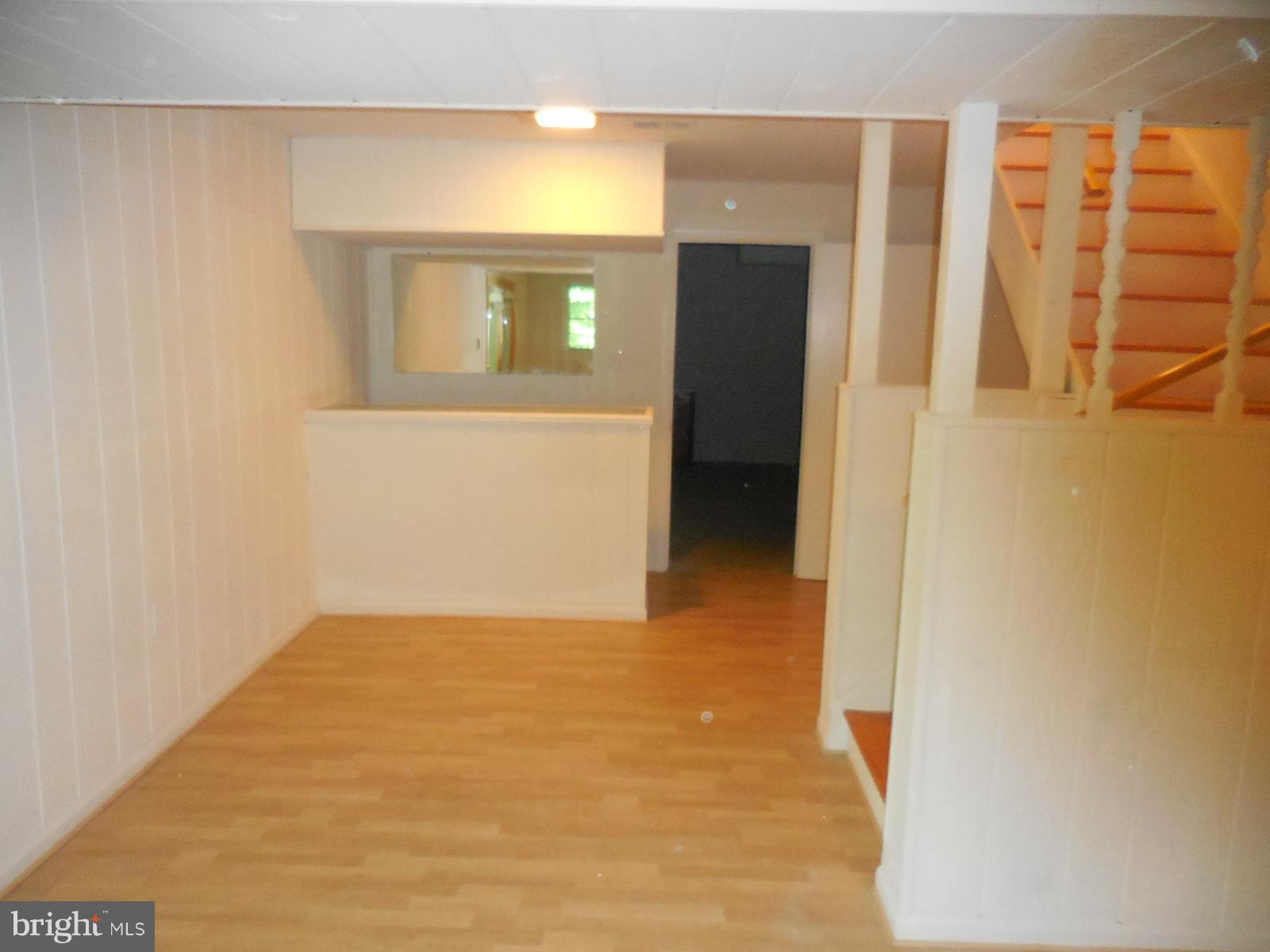 508 Holly Road Fort Washington, MD 20744 - Photo 15 of 29 a view of hallway with wooden floor