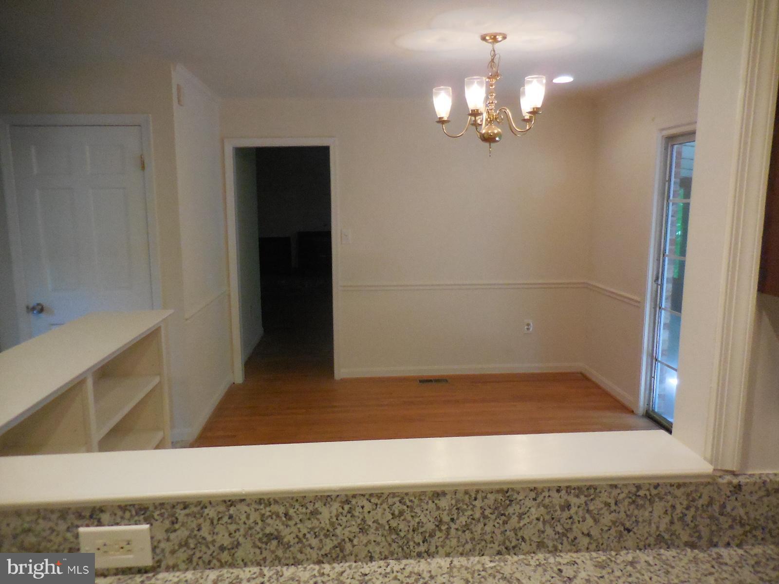 508 Holly Road Fort Washington, MD 20744 - Photo 7 of 29 a view interior of the house