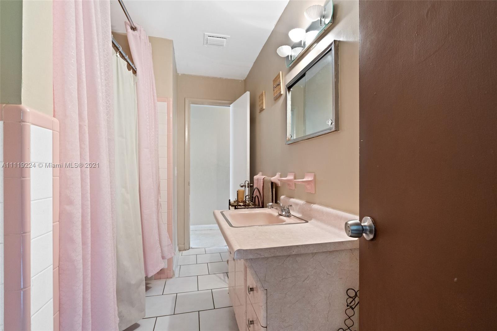 361 West 23rd Street Riviera Beach, FL 33404 - Photo 13 of 22 Gallery Image 13