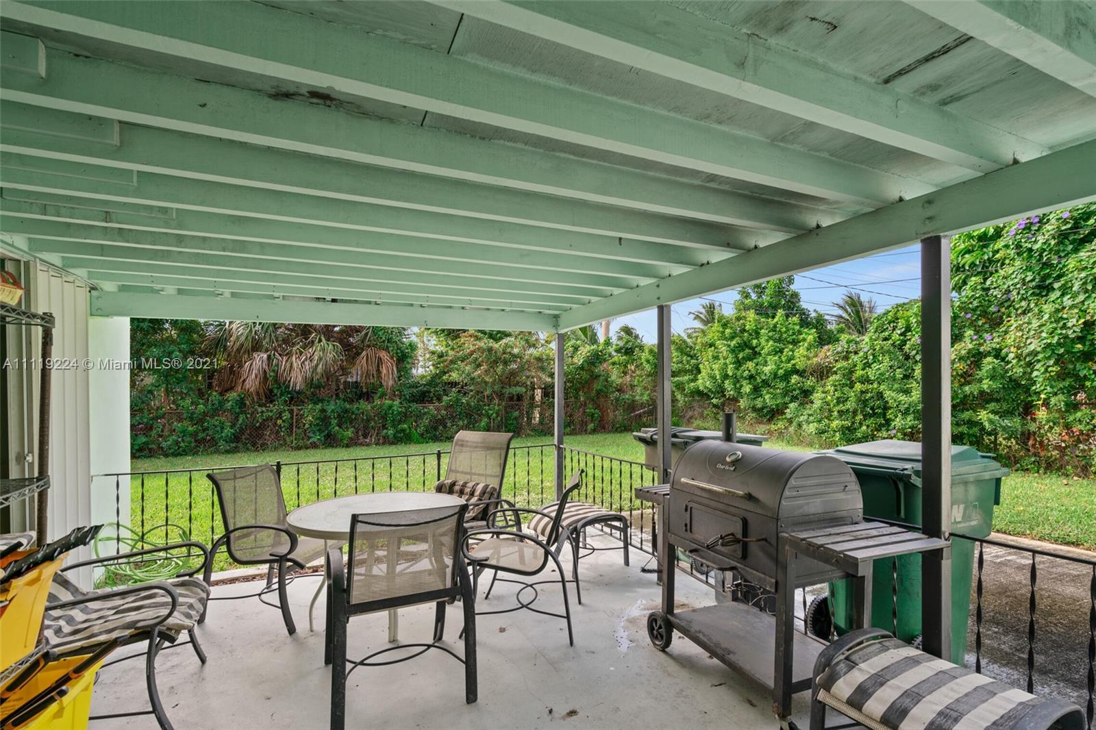 361 West 23rd Street Riviera Beach, FL 33404 - Photo 21 of 22 Gallery Image 21