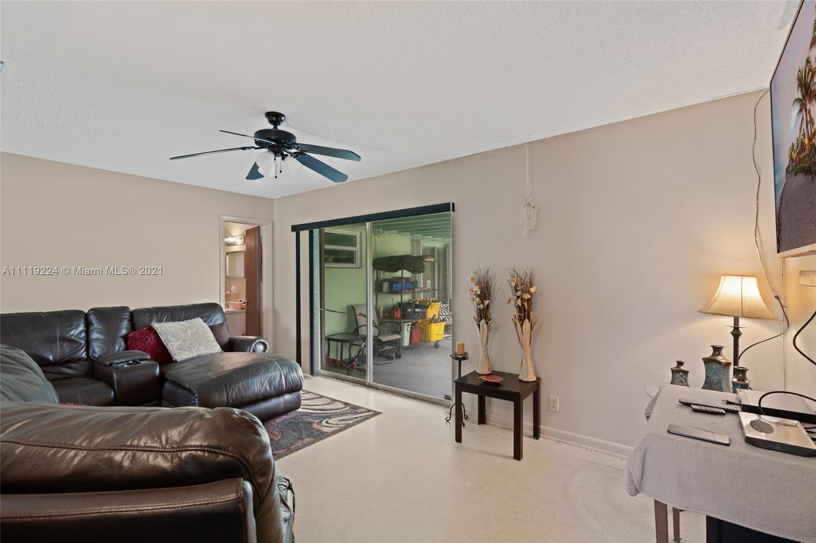 361 West 23rd Street Riviera Beach, FL 33404 - Photo 10 of 22 Gallery Image 10