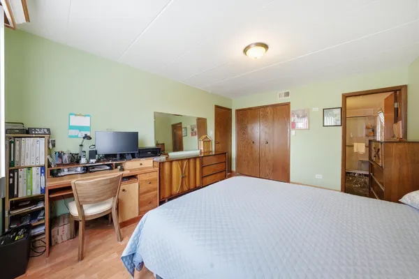 $234,900 | 15263 Catalina Drive, Unit 2, Orland Park, IL 60462