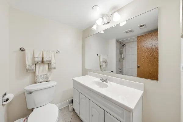 $234,900 | 15263 Catalina Drive, Unit 2, Orland Park, IL 60462