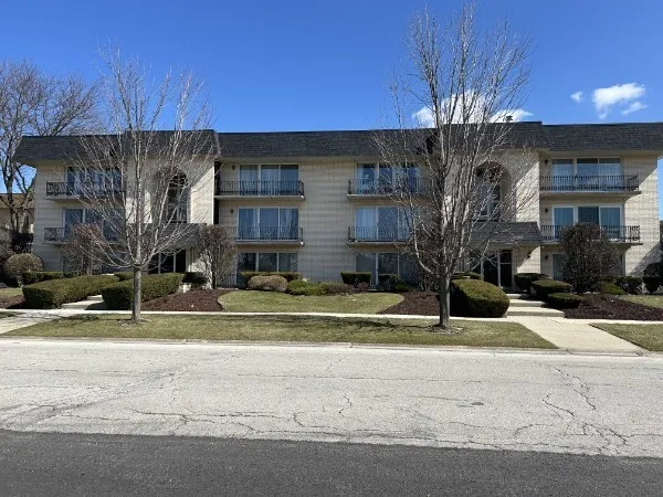 $234,900 | 15263 Catalina Drive, Unit 2, Orland Park, IL 60462