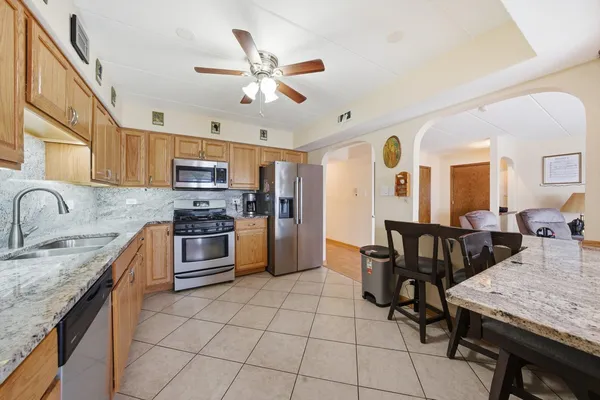 $234,900 | 15263 Catalina Drive, Unit 2, Orland Park, IL 60462