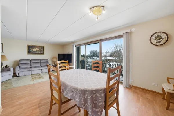 $234,900 | 15263 Catalina Drive, Unit 2, Orland Park, IL 60462