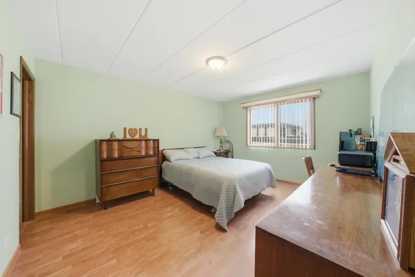 $234,900 | 15263 Catalina Drive, Unit 2, Orland Park, IL 60462