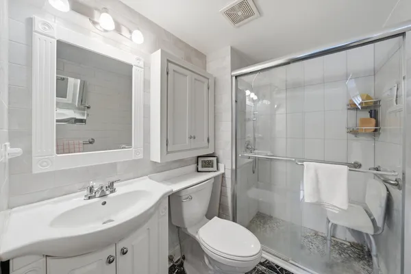 $234,900 | 15263 Catalina Drive, Unit 2, Orland Park, IL 60462