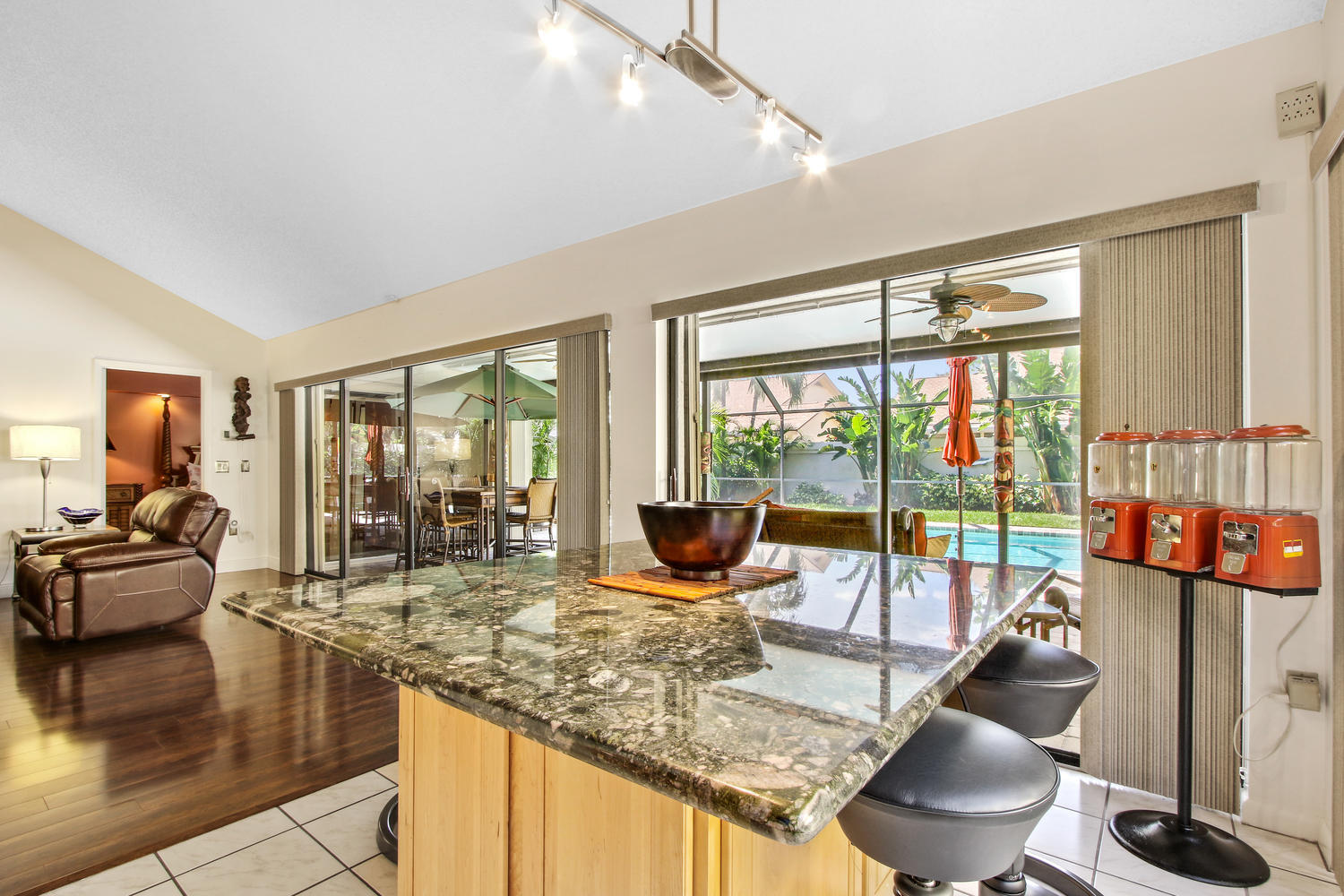 128 Cape Pointe Circle Jupiter, FL 33477 - Photo 9 of 20 Entertain Here