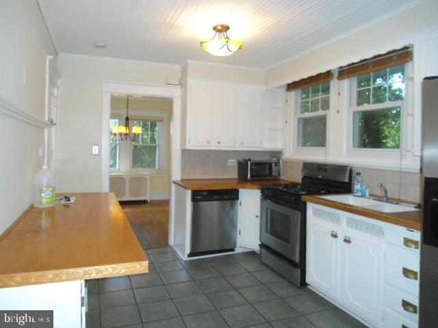 1951 Juniata Road Norristown, PA 19403 - Photo 14 of 30 Gallery Image 14