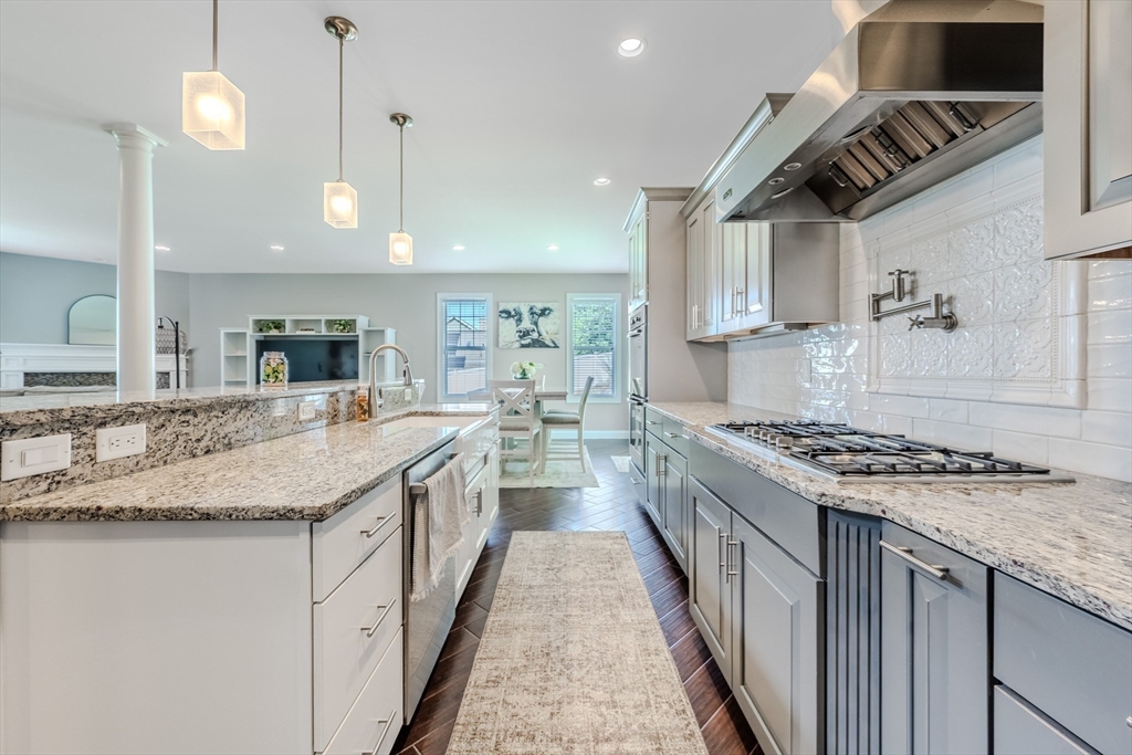 110 Munsing Ridge Granby, MA 01033 - Photo 11 of 36