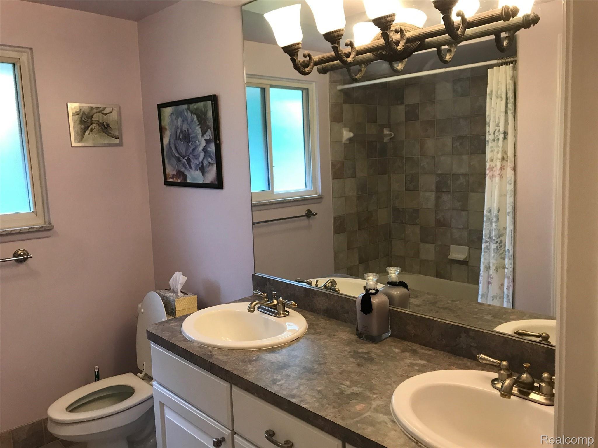 54266 Mound Road Utica, MI 48316 - Photo 20 of 23 40692.jpeg