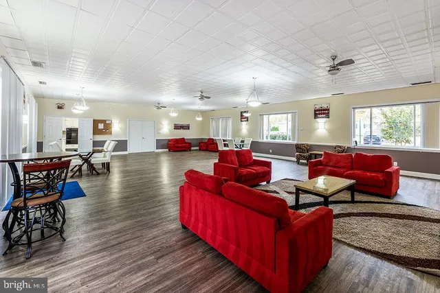 $27,000 | 4252 Airline Parkway, Chantilly, VA 20151