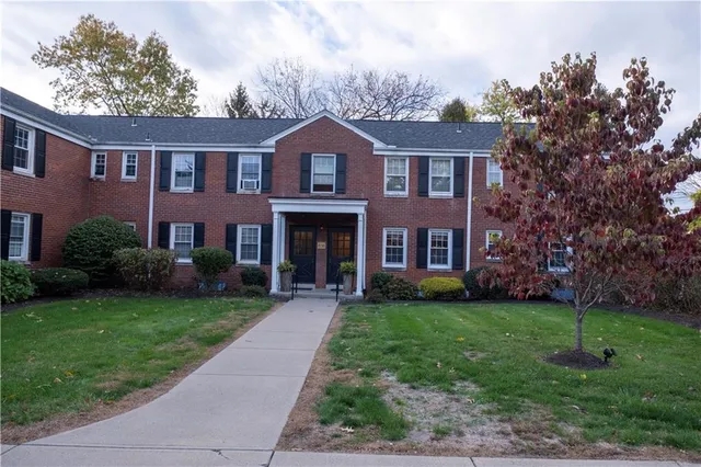 $119,999 | 836 Thorn Street, Unit 30, Sewickley, PA 15143