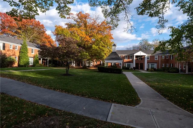 $119,999 | 836 Thorn Street, Unit 30, Sewickley, PA 15143