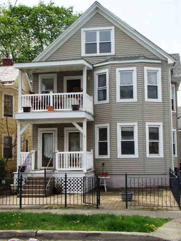 $2,000 | 2 Worrall Avenue, Unit 2, Poughkeepsie, NY 12603