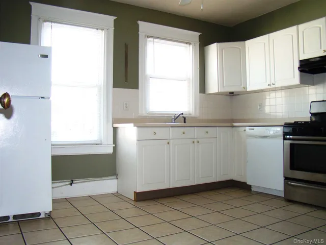 $2,000 | 2 Worrall Avenue, Unit 2, Poughkeepsie, NY 12603