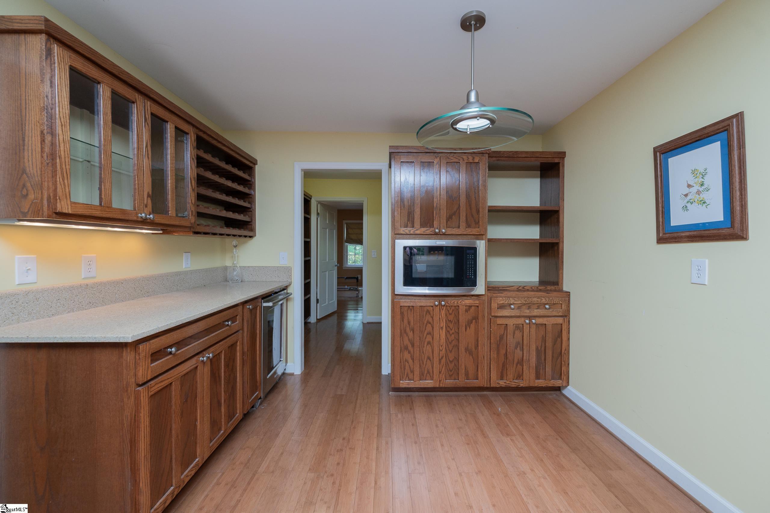 116 Sycamore Drive Marietta, SC 29661 - Photo 12 of 37