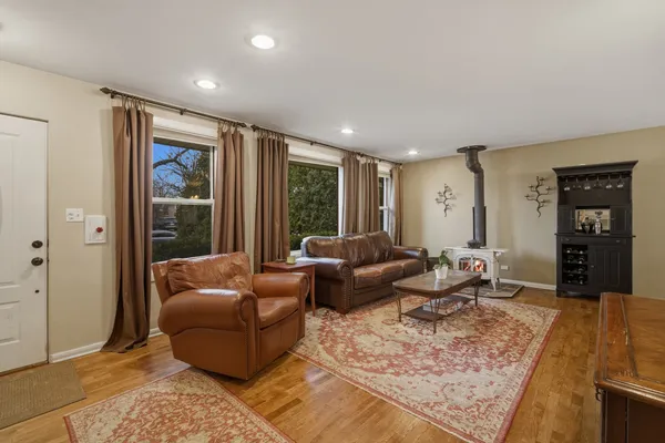 $599,900 | 1300 Knollwood Road, Deerfield, IL 60015