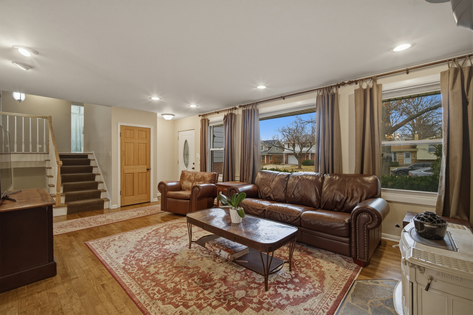 1300 Knollwood Road Deerfield, IL 60015 - Photo 5 of 25