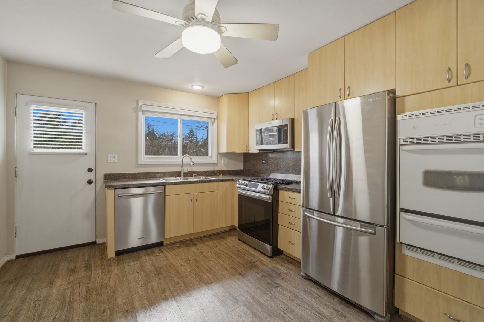 1300 Knollwood Road Deerfield, IL 60015 - Photo 10 of 25