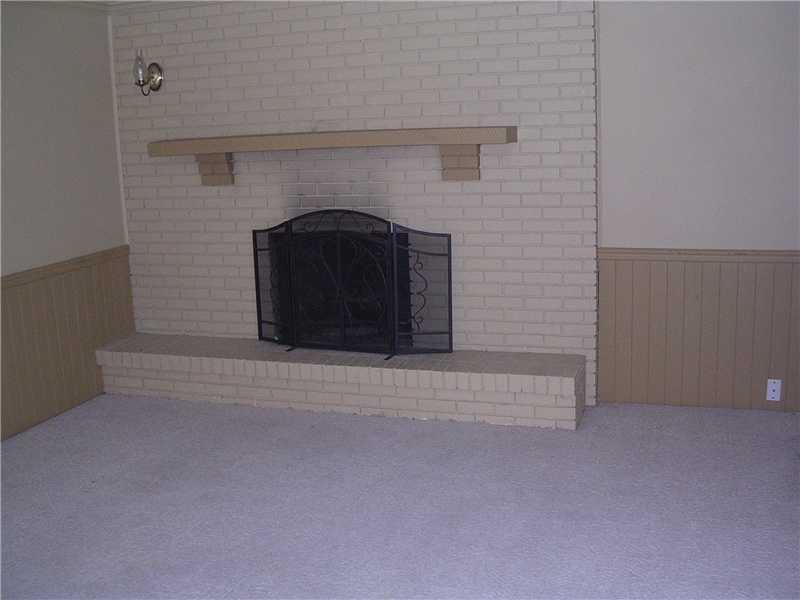 368 Lincoln Hall Road Elizabeth, PA 15037 - Photo 17 of 20 Basement/Game Room.