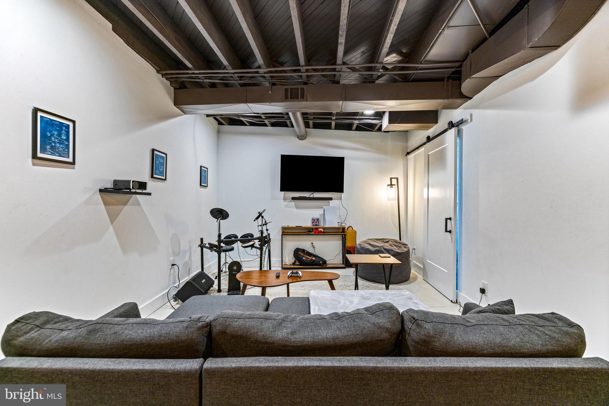 912 East 36th Street Baltimore, MD 21218 - Photo 34 of 45 Gallery Image 34
