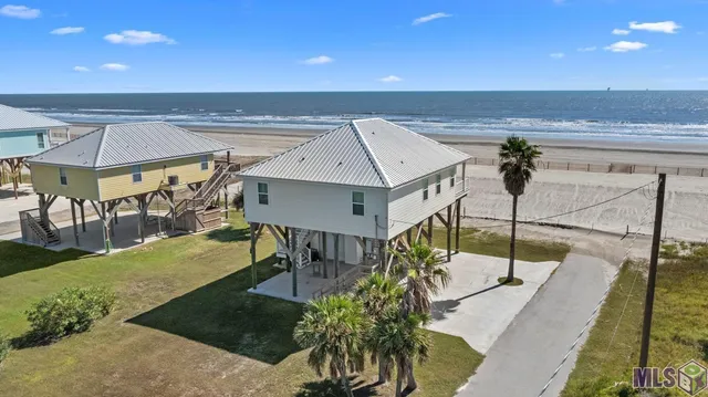 $600,000 | 121 Island Beach Lane, Grand Isle, LA 70358