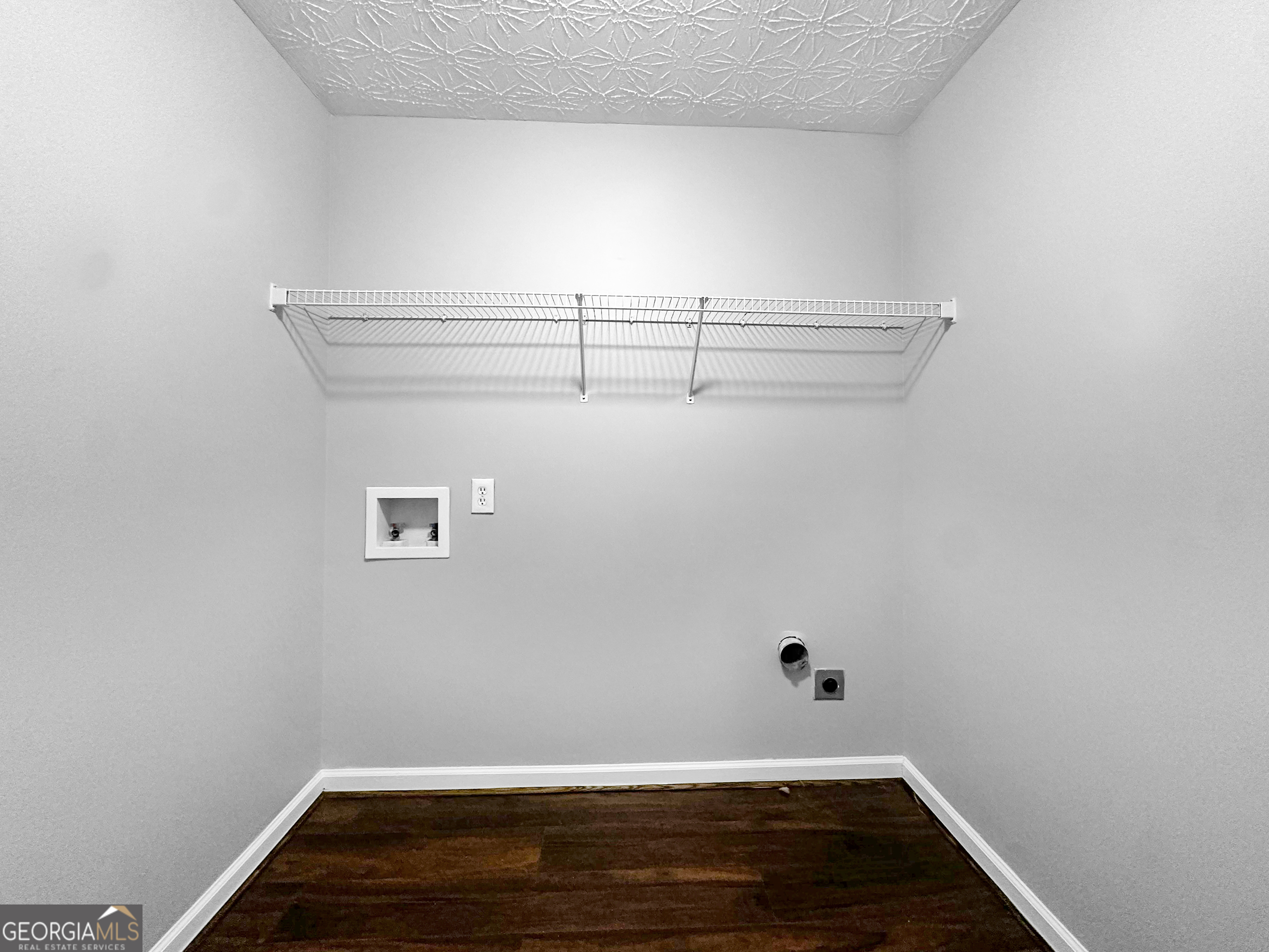 105 Aprils Way Union City, GA 30291 - Photo 8 of 20 a view of an empty room