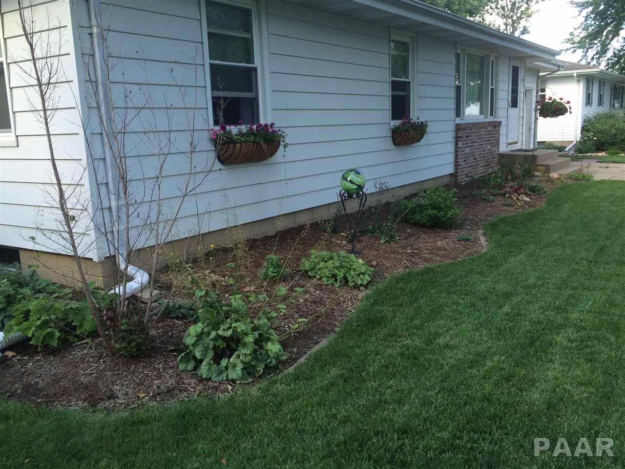 5527 East Captain Road Chillicothe, IL 61523 - Photo 3 of 36 Gallery Image 3
