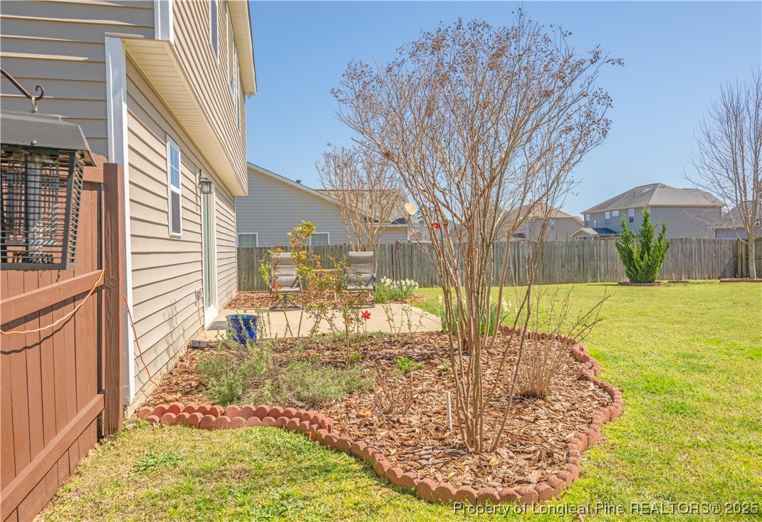 2112 Yellowbrick Road Fayetteville, NC 28314 - Photo 45 of 48 a view of a backyard of the house