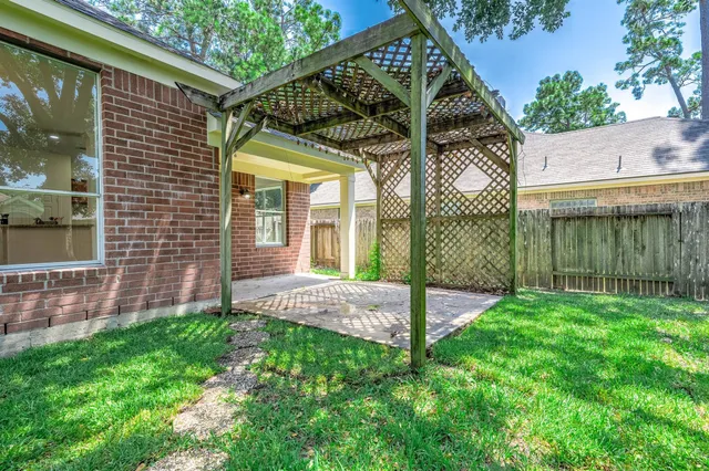 $2,300 | 13415 Anderwoods Court, Houston, TX 77070