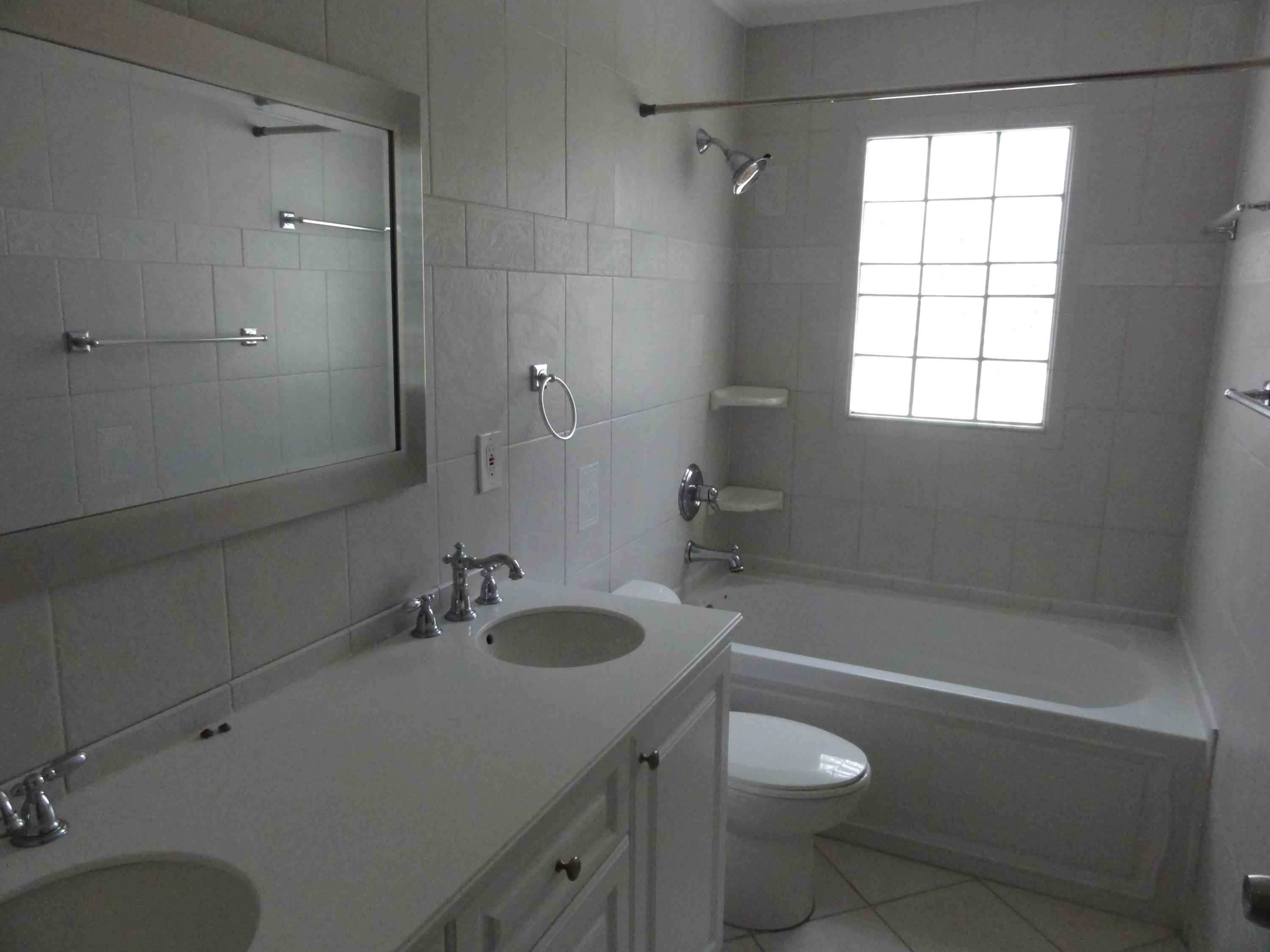 17368 41st Road North Loxahatchee, FL 33470 - Photo 12 of 21 Bathroom 2