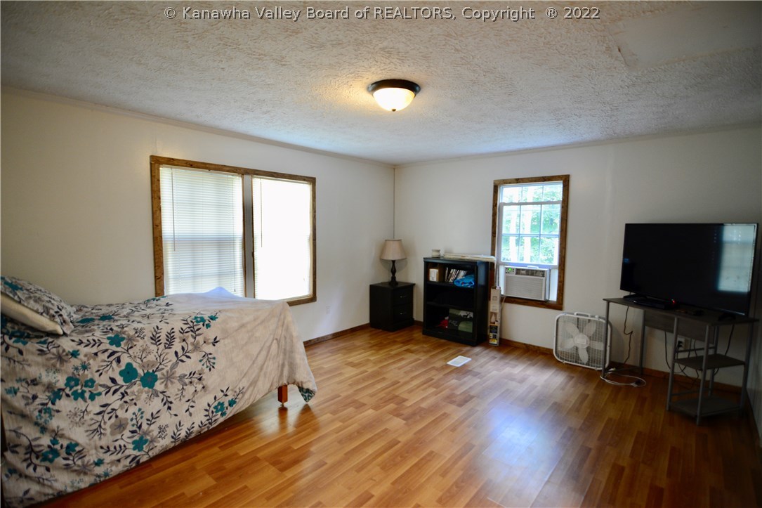 929 Jones Ridge Road Gandeeville, WV 25243 - Photo 13 of 22 Gallery Image 13