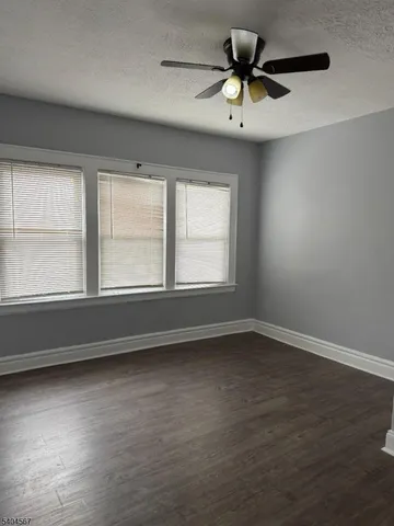 $1,500 | 369 South Burnet Street, Unit 3, East Orange, NJ 07018